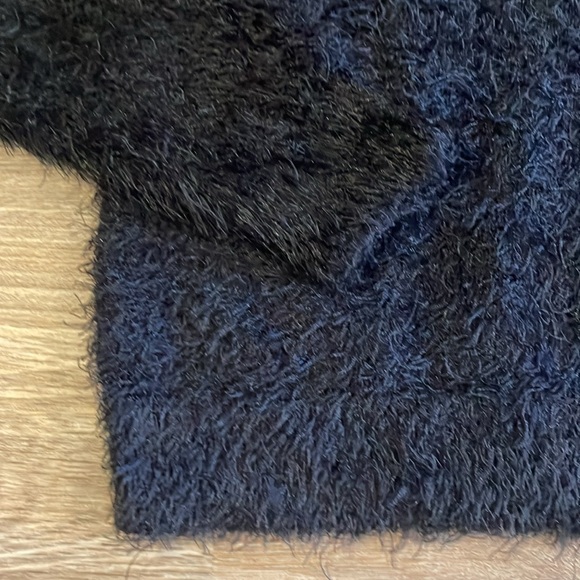H&M Divided Fluffy Knit Black Crewneck Cropped Sweater - Picture 7 of 8